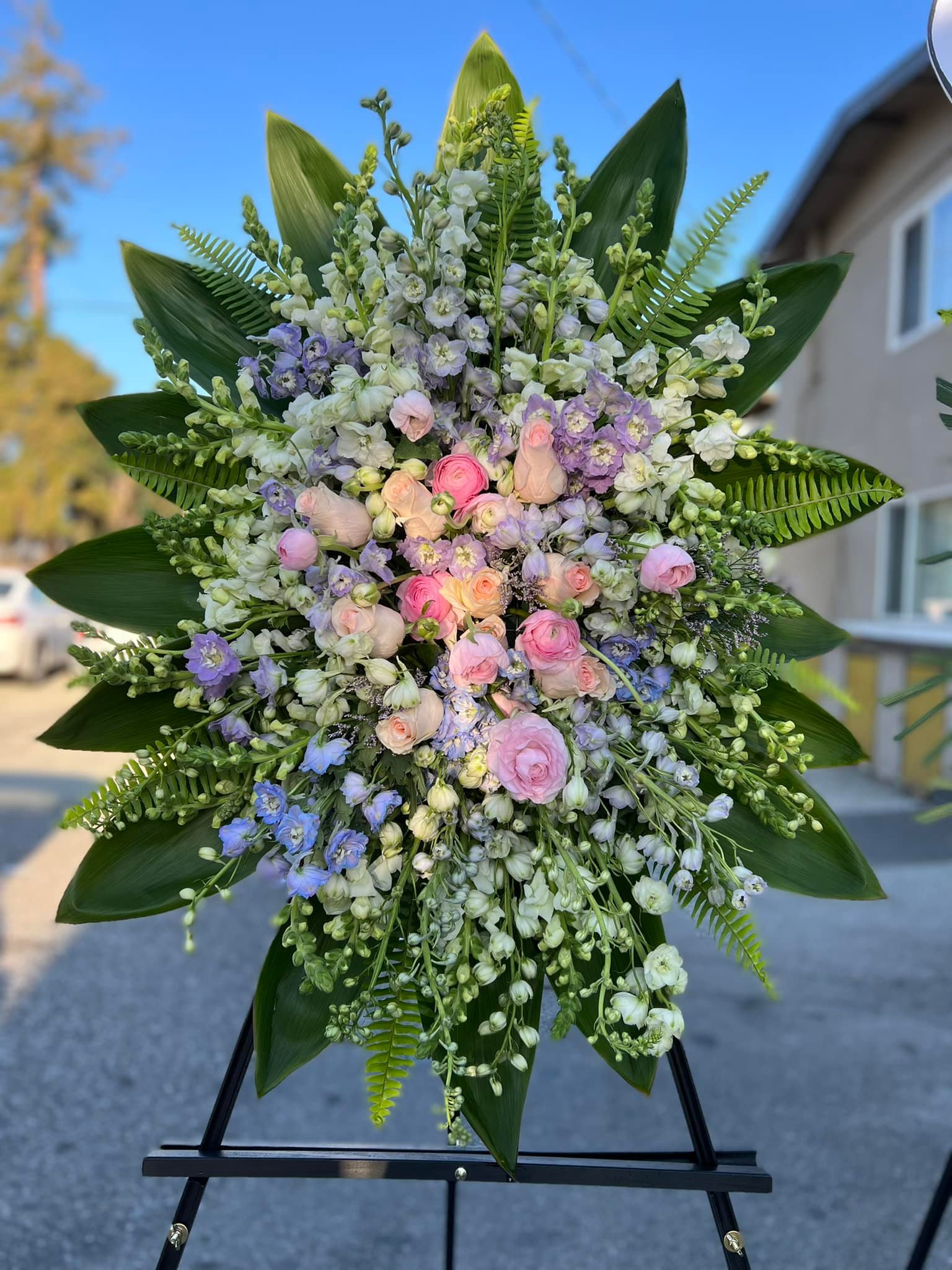 Sympathy arrangement 0001Decor San Jose